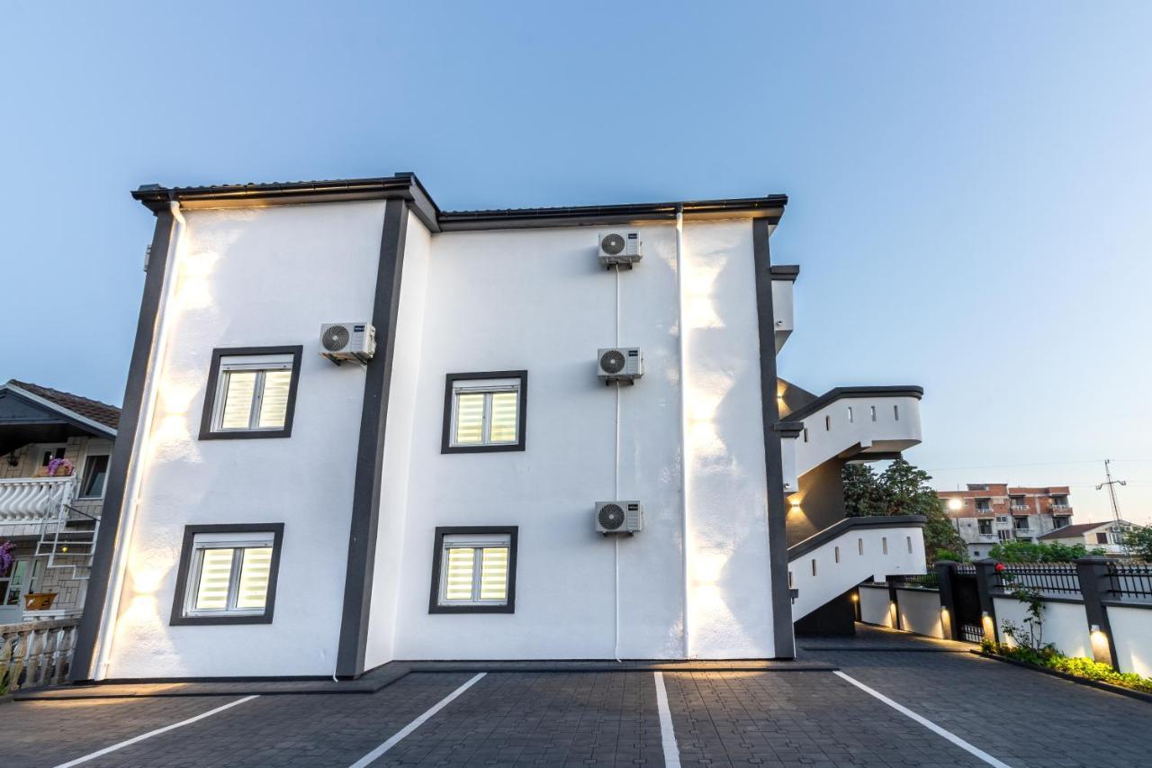 Apart-Hotel Prestige Ulcinj Exterior foto