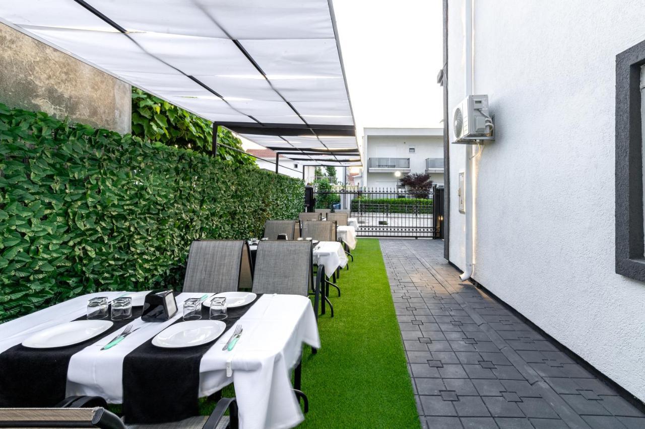 Apart-Hotel Prestige Ulcinj Exterior foto