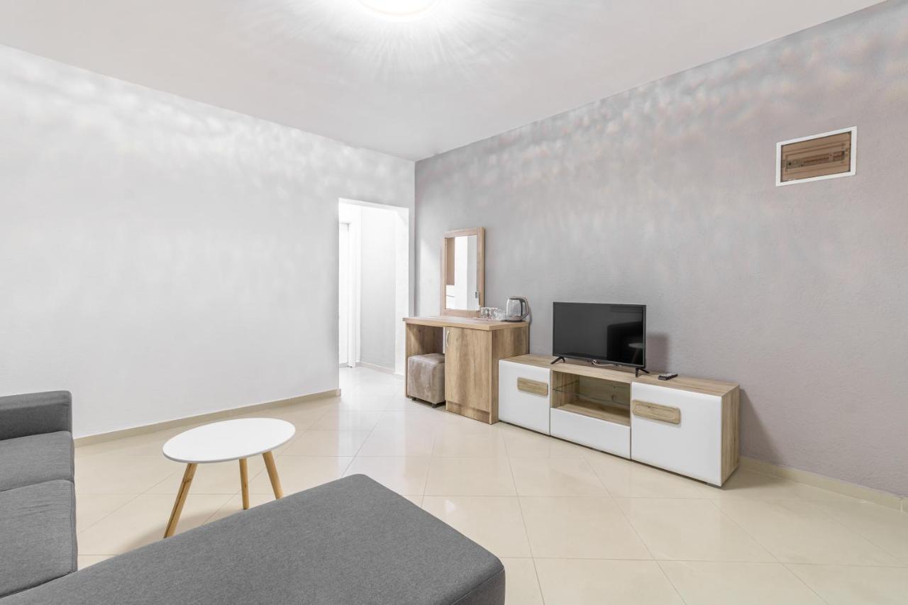 Apart-Hotel Prestige Ulcinj Exterior foto